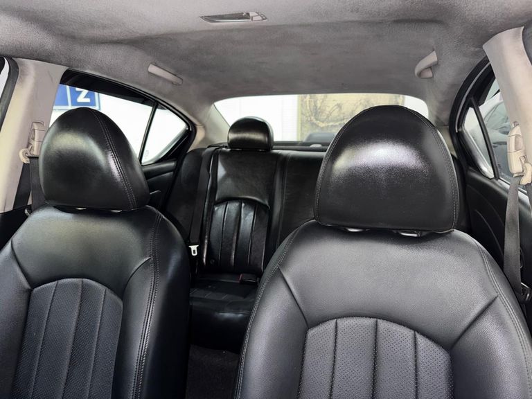 Nissan VERSA UNIQUE 1.6 16V Flex 4p Mec.