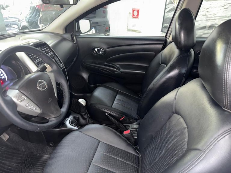 Nissan VERSA UNIQUE 1.6 16V Flex 4p Mec.
