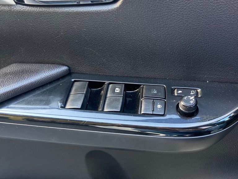 Toyota Hilux CD SRV 4x4 2.8 TDI Diesel Aut.