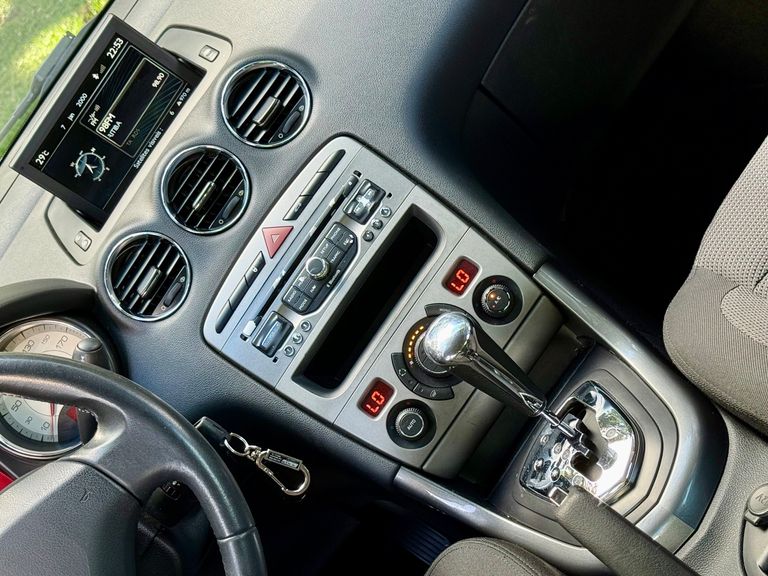 Peugeot 408 Sedan Allure 2.0 Flex 16V 4p Aut.