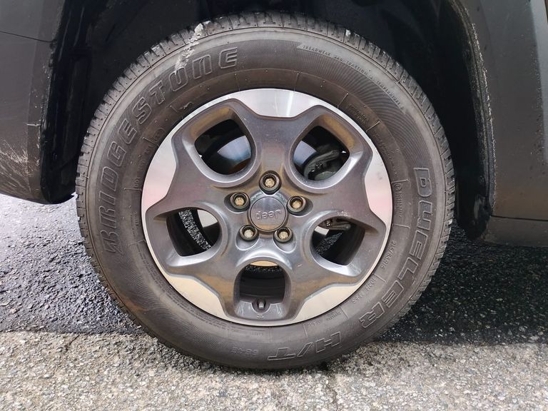 Jeep Renegade 1.8 4x2 Flex 16V Aut.