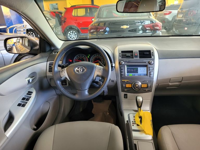 Toyota Corolla XEi 2.0 Flex 16V Aut.