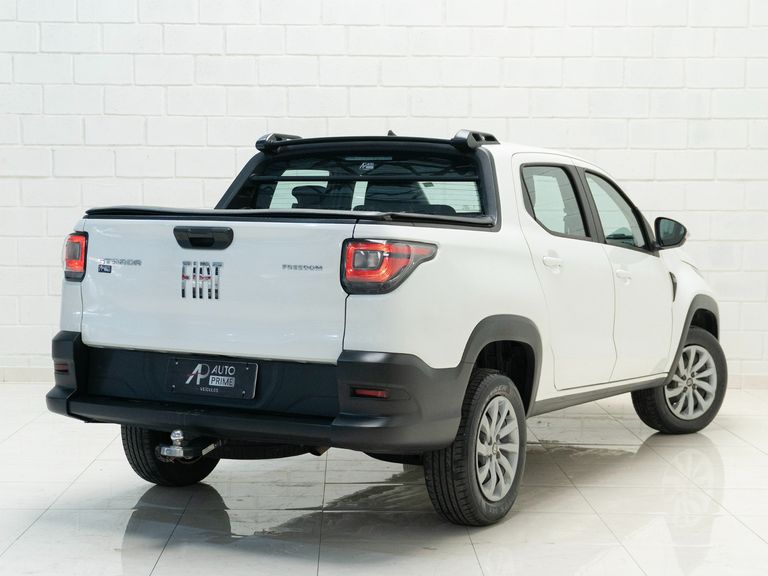 Fiat Strada Freedom 1.3 Flex 8V CD