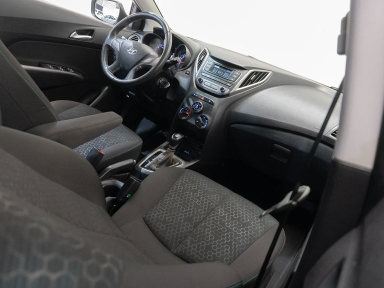 Hyundai HB20X Style 1.6 Flex 16V Aut.