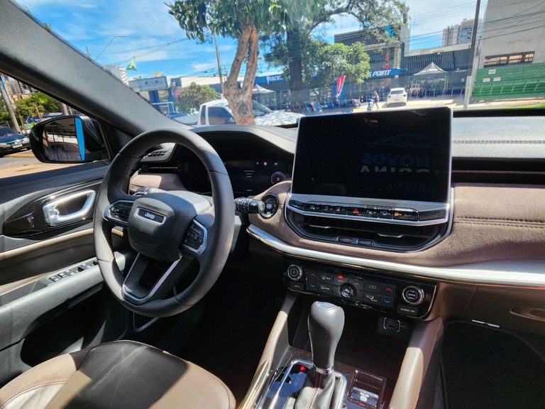 Jeep Commander Overland T270 1.3 TB Flex Aut.