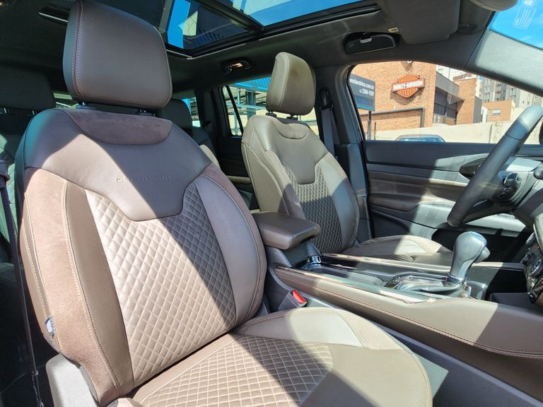 Jeep Commander Overland T270 1.3 TB Flex Aut.