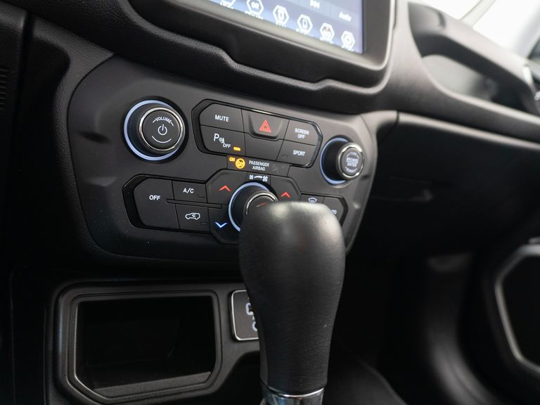 Jeep Renegade Longitude 1.8 4x2 Flex 16V Aut.