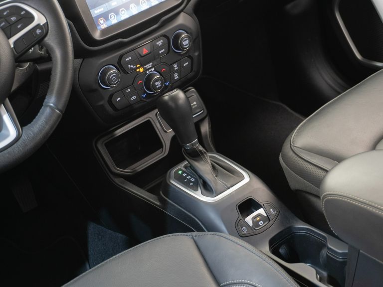 Jeep Renegade Longitude 1.8 4x2 Flex 16V Aut.