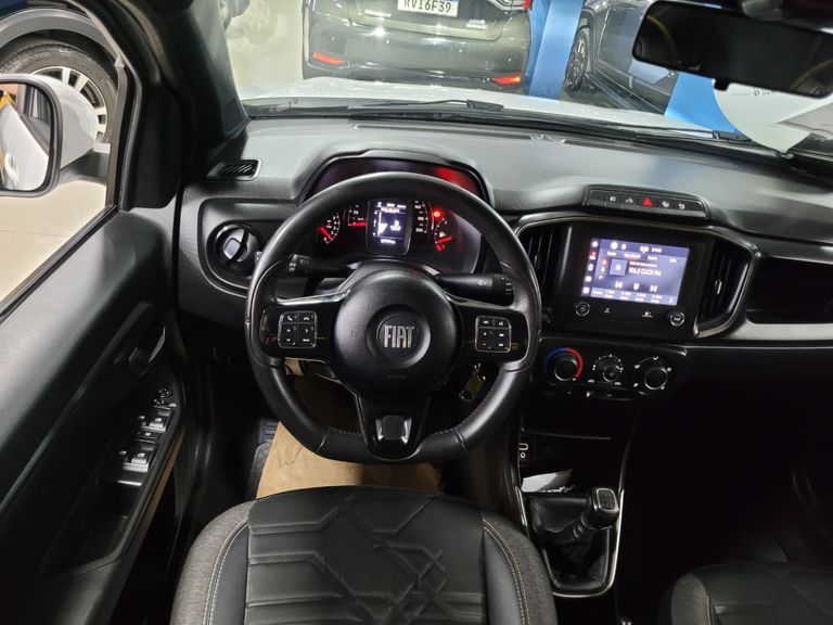 Fiat Strada Volcano 1.3 Flex 8V CD