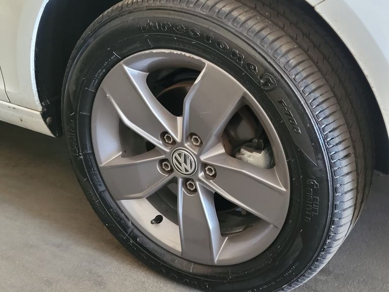 VolksWagen Fox Connect 1.6 Flex 8V 5p