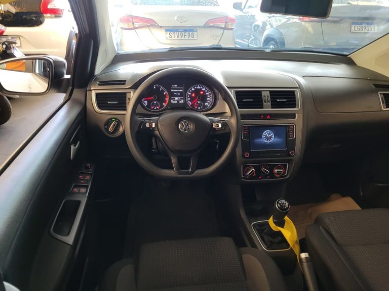 VolksWagen Fox Connect 1.6 Flex 8V 5p