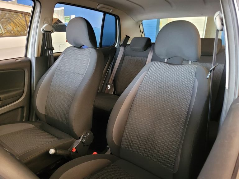 VolksWagen Fox Connect 1.6 Flex 8V 5p