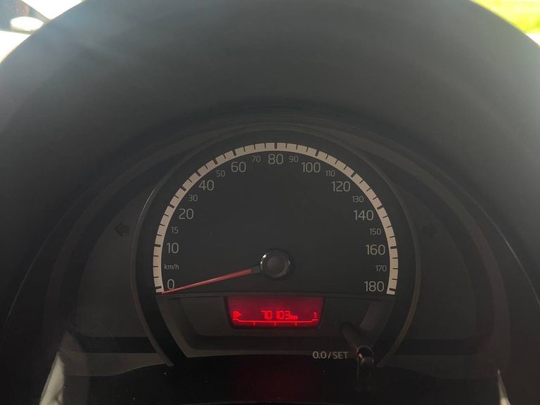 VolksWagen up! take 1.0 T. Flex 12V 3p