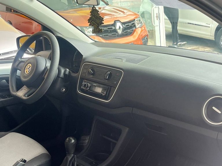 VolksWagen up! take 1.0 T. Flex 12V 3p