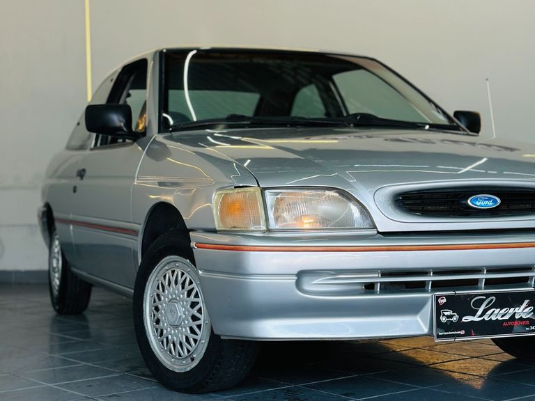 Ford Escort GL 1.8i / 1.8