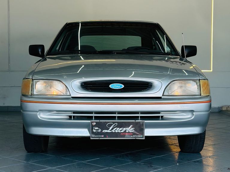 Ford Escort GL 1.8i / 1.8