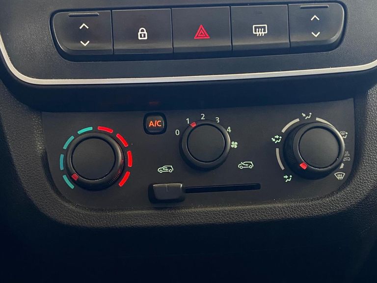 Renault KWID Zen 1.0 Flex 12V 5p Mec.