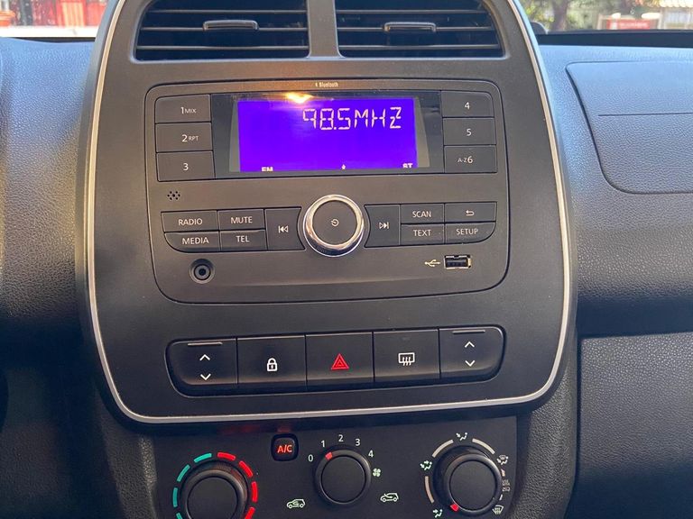 Renault KWID Zen 1.0 Flex 12V 5p Mec.