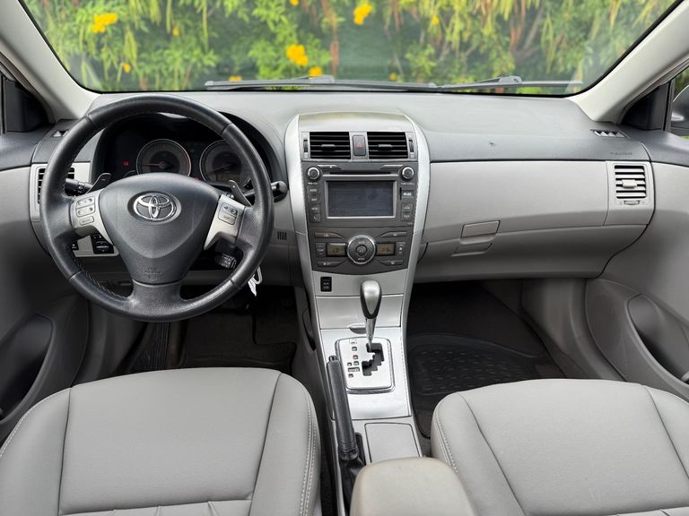 Toyota Corolla XEi 2.0 Flex 16V Aut.