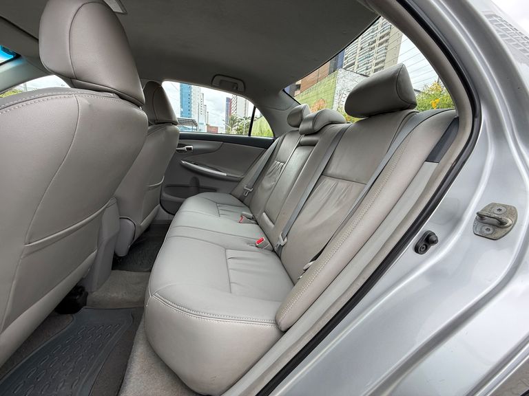 Toyota Corolla XEi 2.0 Flex 16V Aut.