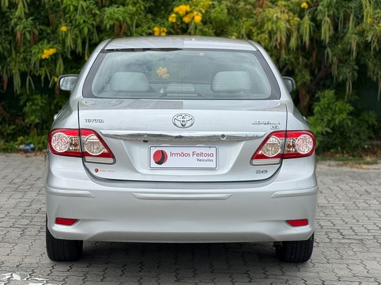 Toyota Corolla XEi 2.0 Flex 16V Aut.