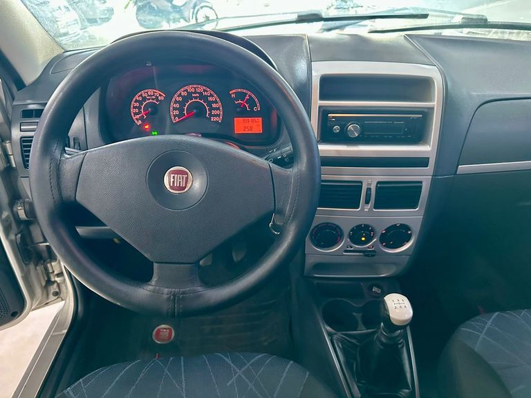 Fiat Palio ELX 1.4 Fire/30 Anos F. Flex 8V 4p