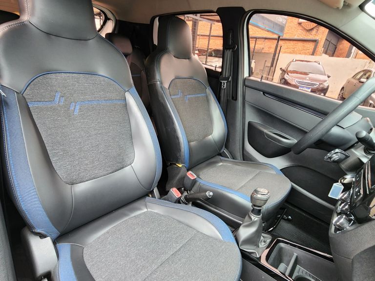 Renault KWID Intense 1.0 Flex 12V 5p Mec.