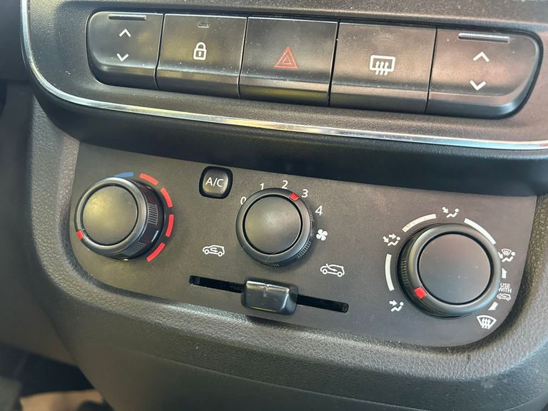 Renault KWID Zen 1.0 Flex 12V 5p Mec.