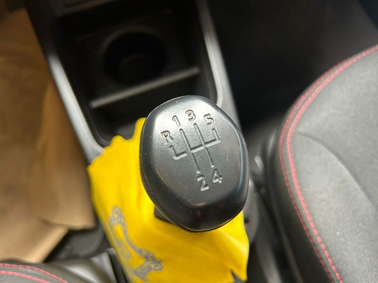 Renault KWID Zen 1.0 Flex 12V 5p Mec.