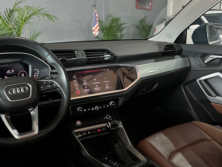 Audi Q3 Prest. 1.4 TFSI Flex/Prest. S-tronic