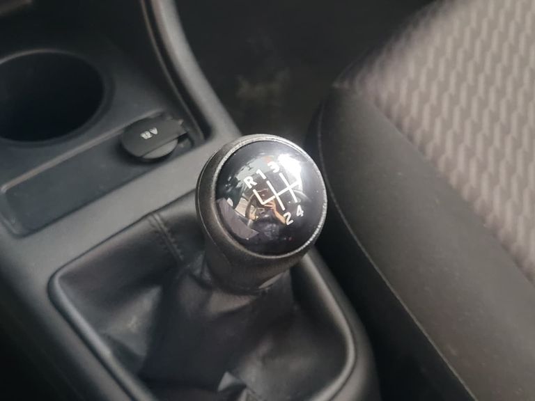 VolksWagen up! Connect 1.0 TSI Total Flex 12V 5p