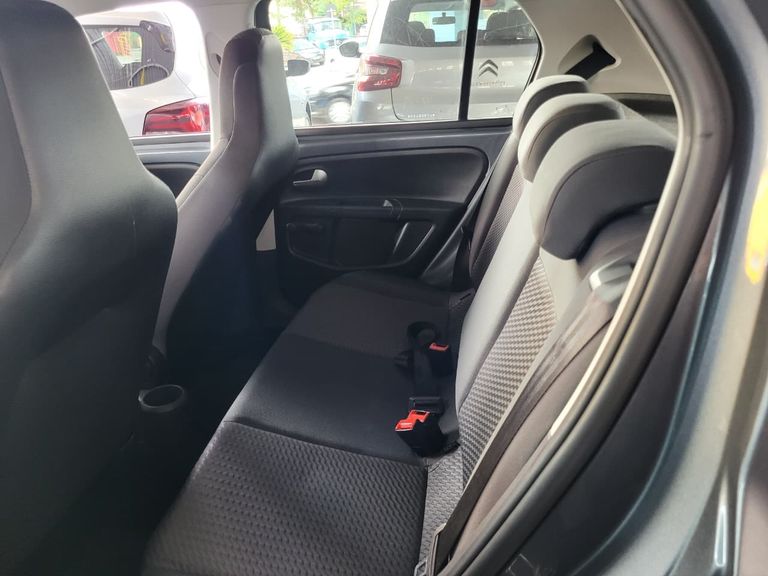 VolksWagen up! Connect 1.0 TSI Total Flex 12V 5p