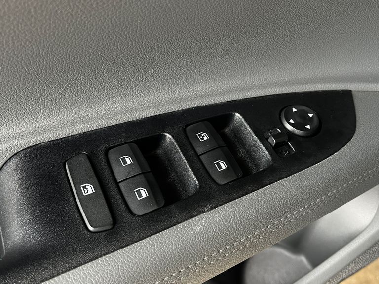 Hyundai HB20S Plat. Safety 1.0 TB Flex 12V Aut.