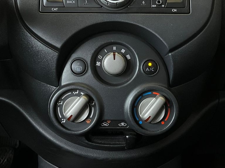 Nissan VERSA SL 1.6 16V Flex Fuel 4p Mec.