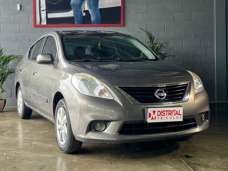 Nissan VERSA SL 1.6 16V Flex Fuel 4p Mec.