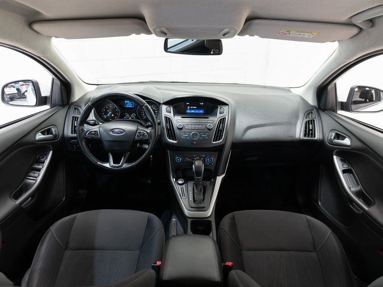 Ford Focus 2.0 16V/SE/SE Plus Flex 5p Aut.