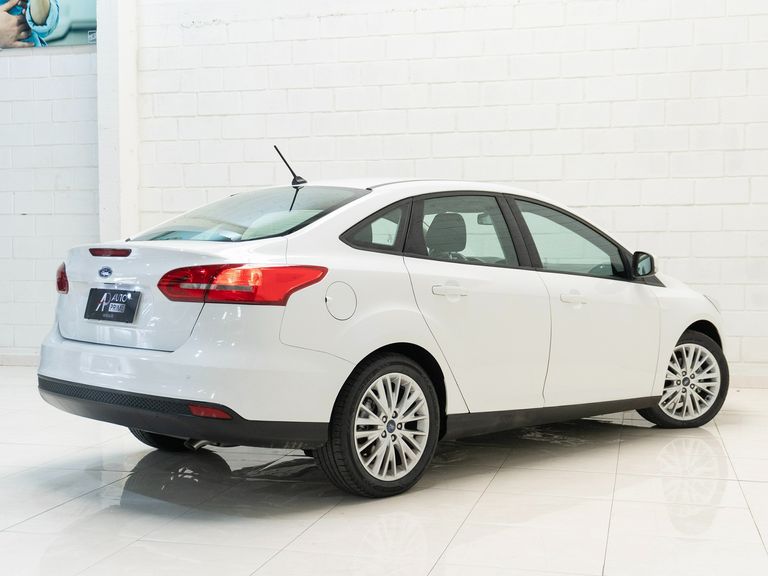 Ford Focus 2.0 16V/SE/SE Plus Flex 5p Aut.