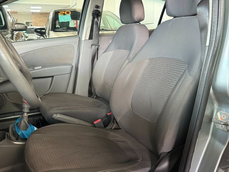 Fiat Palio Week. ATTRACTIVE 1.4 Fire Flex 8V