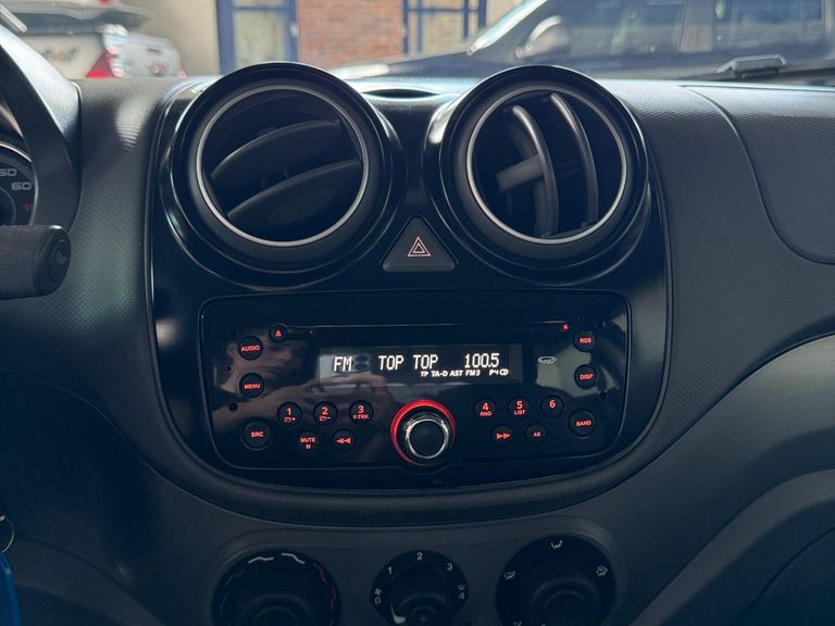 Fiat Palio Week. ATTRACTIVE 1.4 Fire Flex 8V