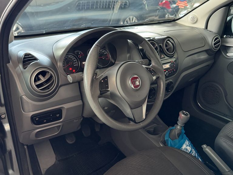 Fiat Palio Week. ATTRACTIVE 1.4 Fire Flex 8V