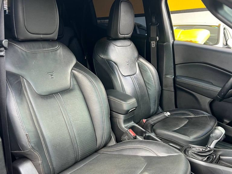 Fiat Toro Volcano 1.3 T270 4x2 Flex Aut.