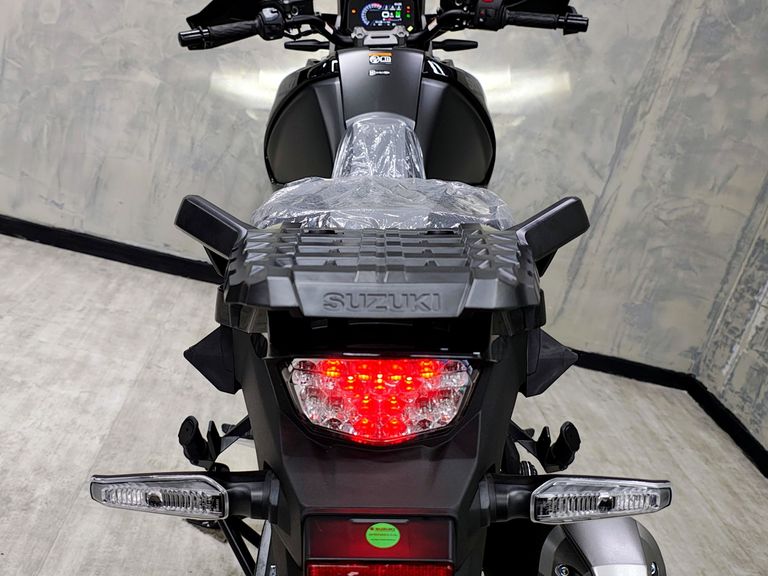 SUZUKI DL 1050 V-STROM 