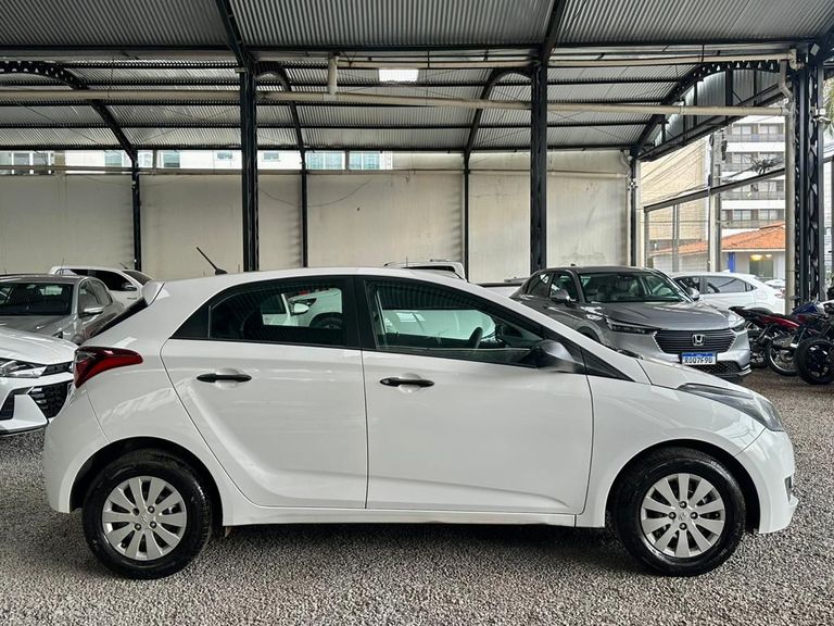 Hyundai HB20 Unique 1.0 Flex 12V Mec.