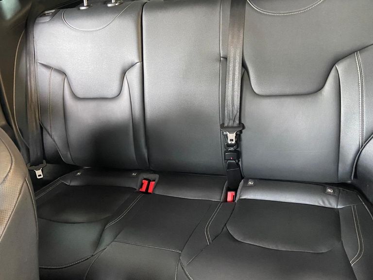 Jeep Renegade Long. T270 1.3 TB 4x2 Flex Aut.