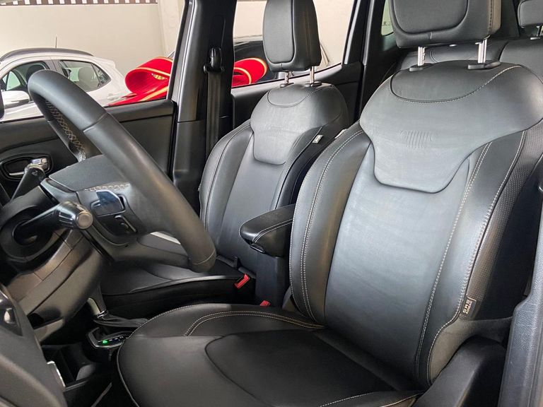 Jeep Renegade Long. T270 1.3 TB 4x2 Flex Aut.