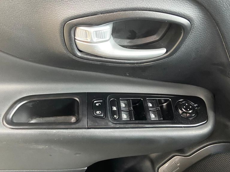 Jeep Renegade Long. T270 1.3 TB 4x2 Flex Aut.