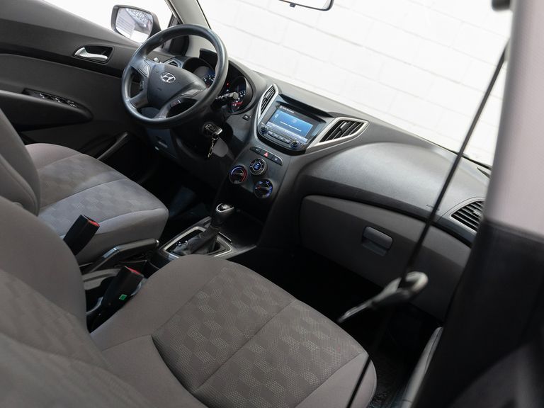 Hyundai HB20S C.Style/C.Plus1.6 Flex 16V Aut. 4p