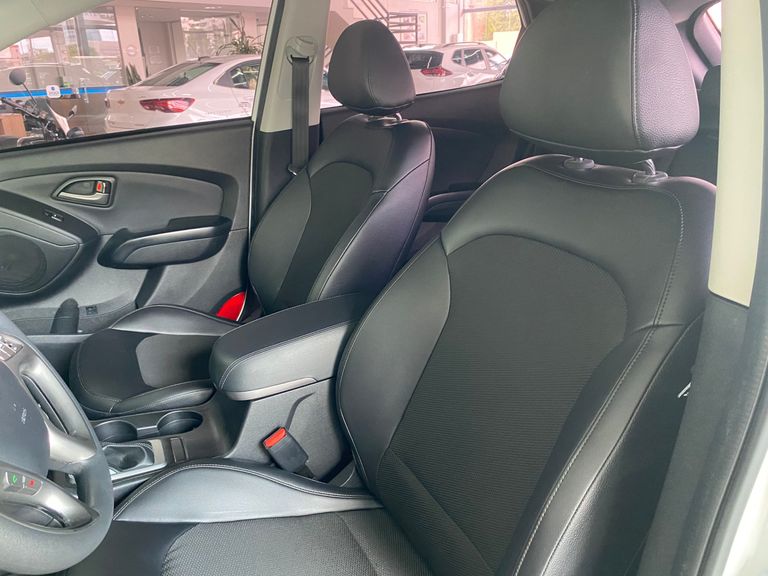 Hyundai ix35 GL 2.0 16V 2WD Flex Aut.