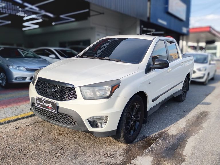 SSANGYONG Korando 2.0 16V T.Diesel AWD Aut.