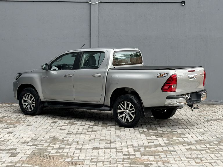 Toyota Hilux CD SRV 4x4 2.8 TDI Diesel Aut.